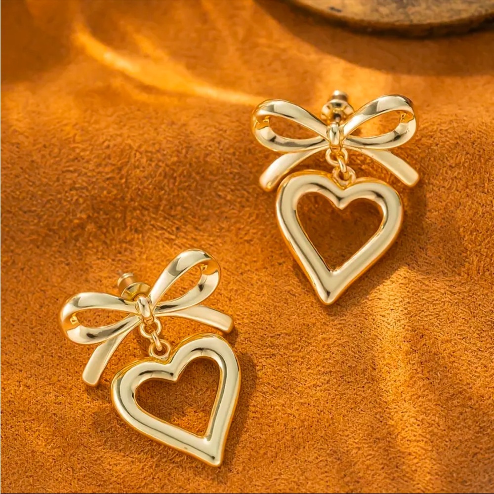 Gold Bow Heart Drop Earrings Open Heart Dangle Design NWT